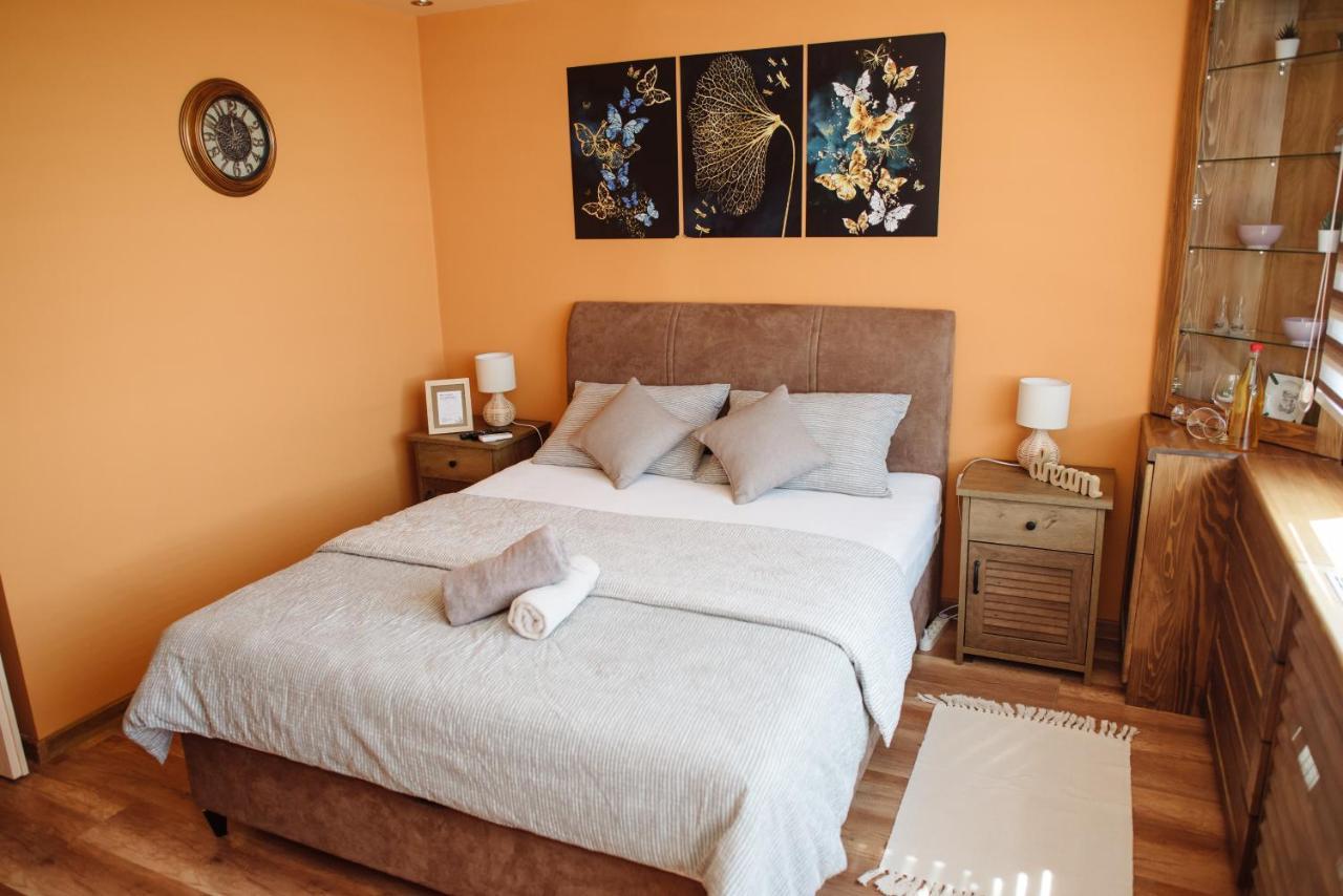 Lara Apartman Apartment Subotica Exterior photo